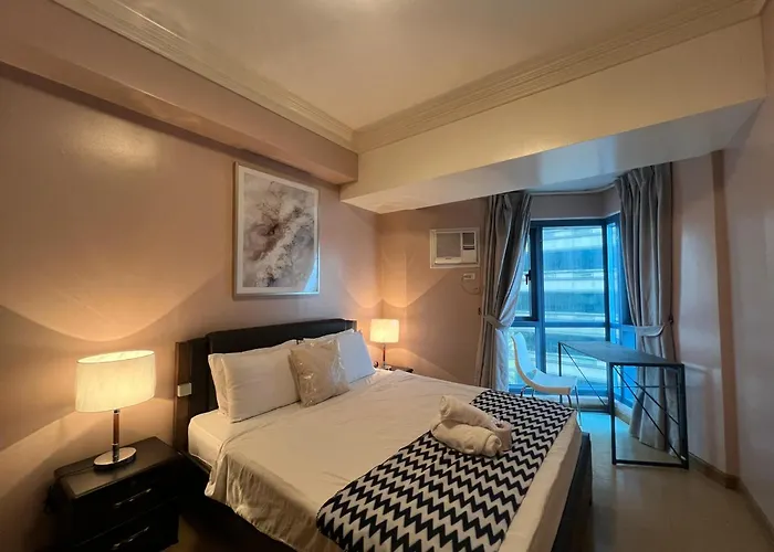 Aparthotel 2br Grand Riviera By Mrsayla Manila