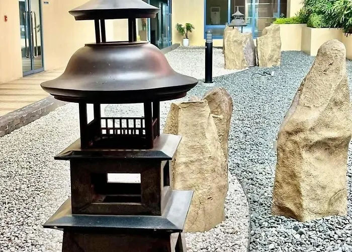 2br Grand Riviera By Mrsayla Aparthotel Manila
